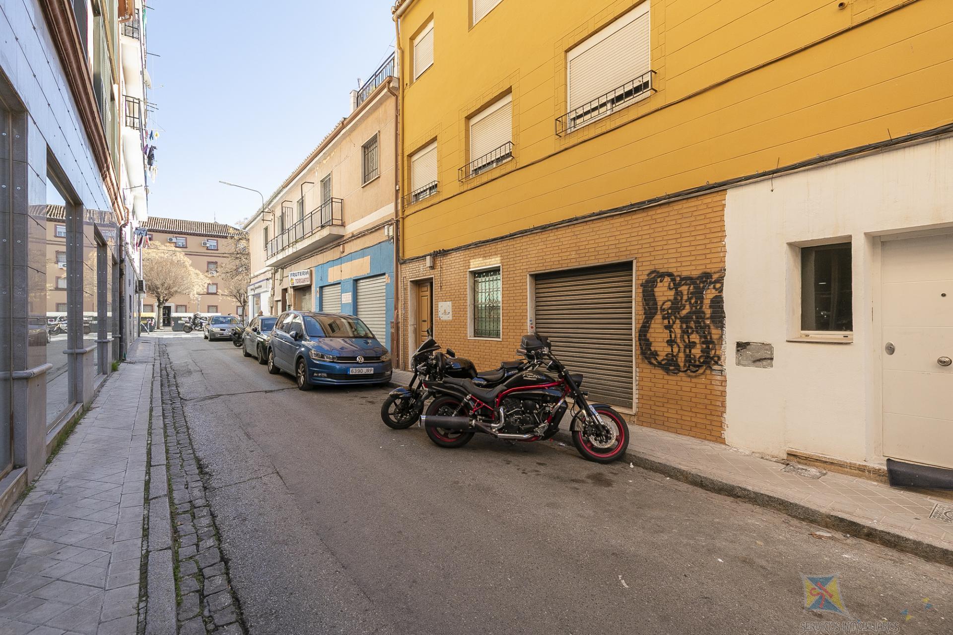 Venta de piso en Granada