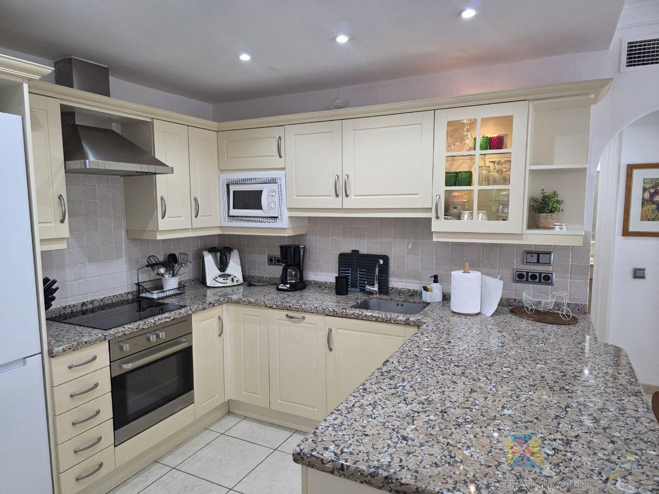 Venta de apartamento en Benahavís