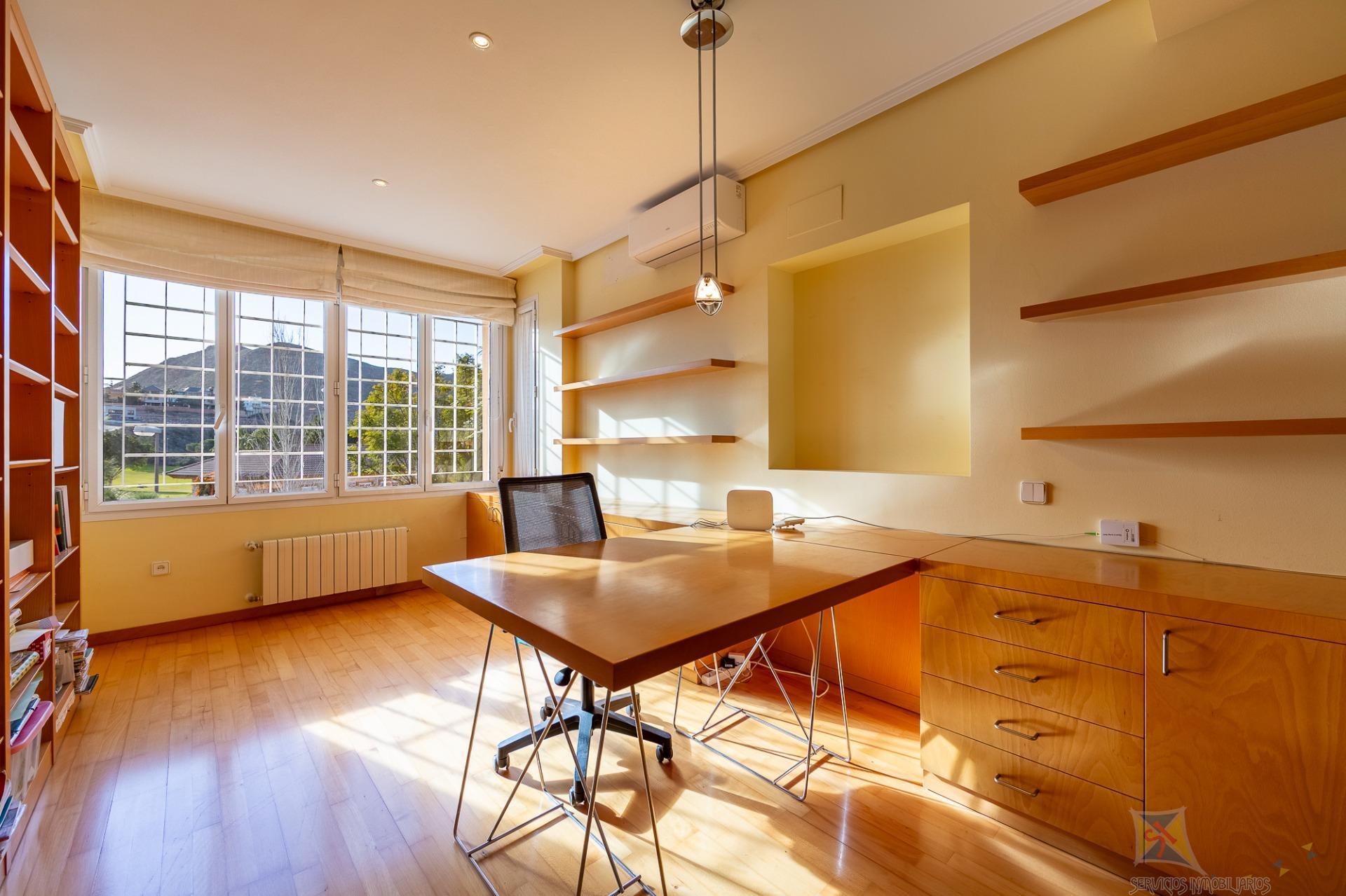 Venta de chalet en Vícar