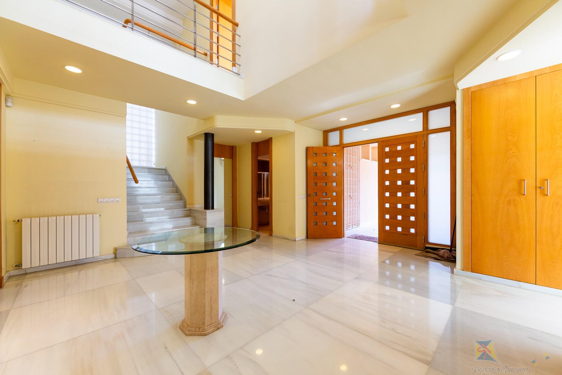 Venta de chalet en Vícar