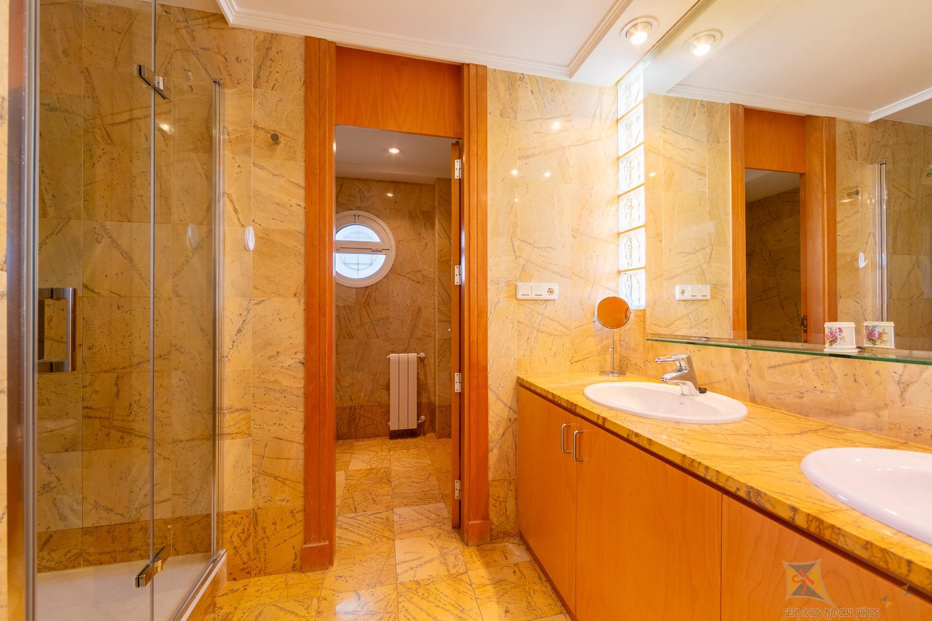 Venta de chalet en Vícar