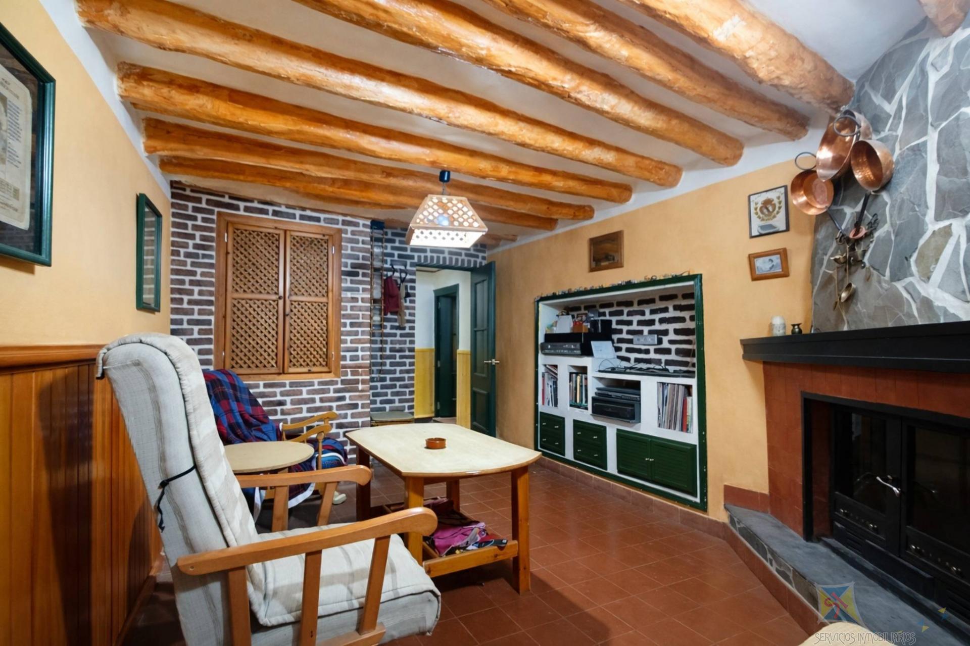 Venta de casa en Abrucena