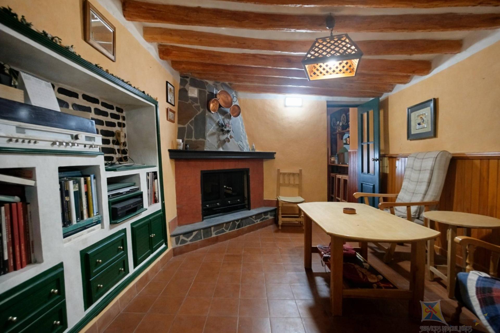 Venta de casa en Abrucena