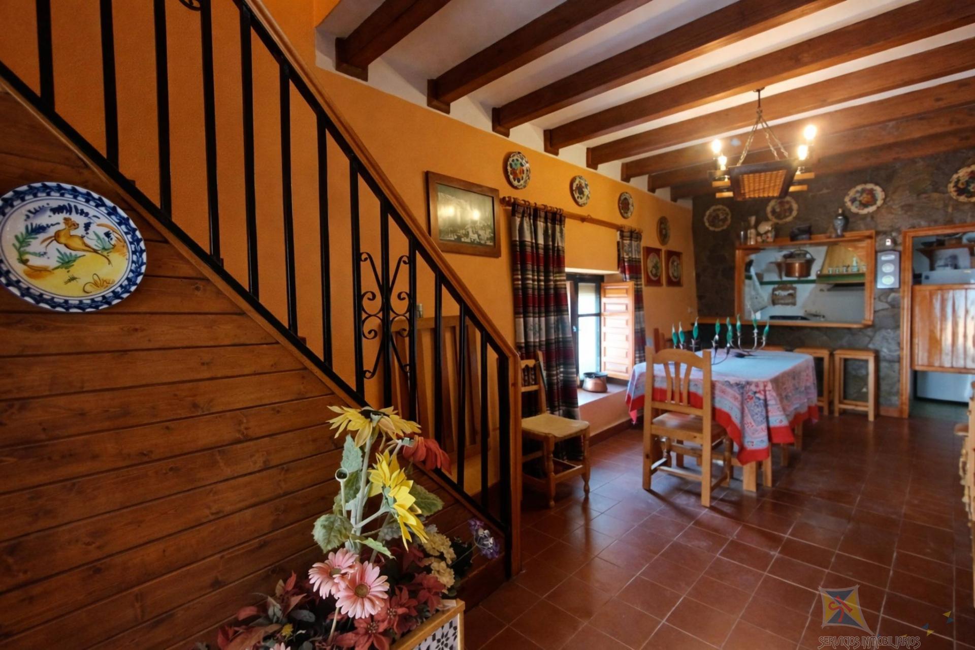 Venta de casa en Abrucena