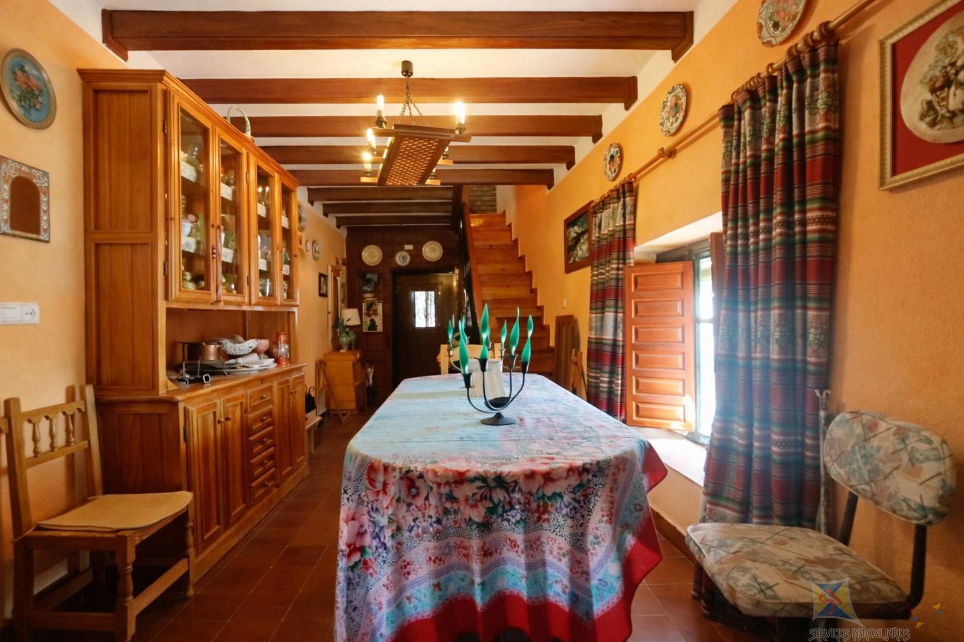 Venta de casa en Abrucena