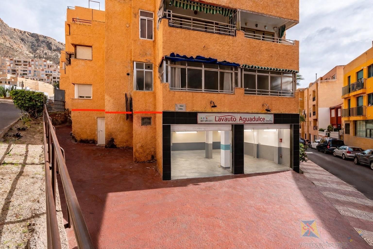 Venta de local en Aguadulce