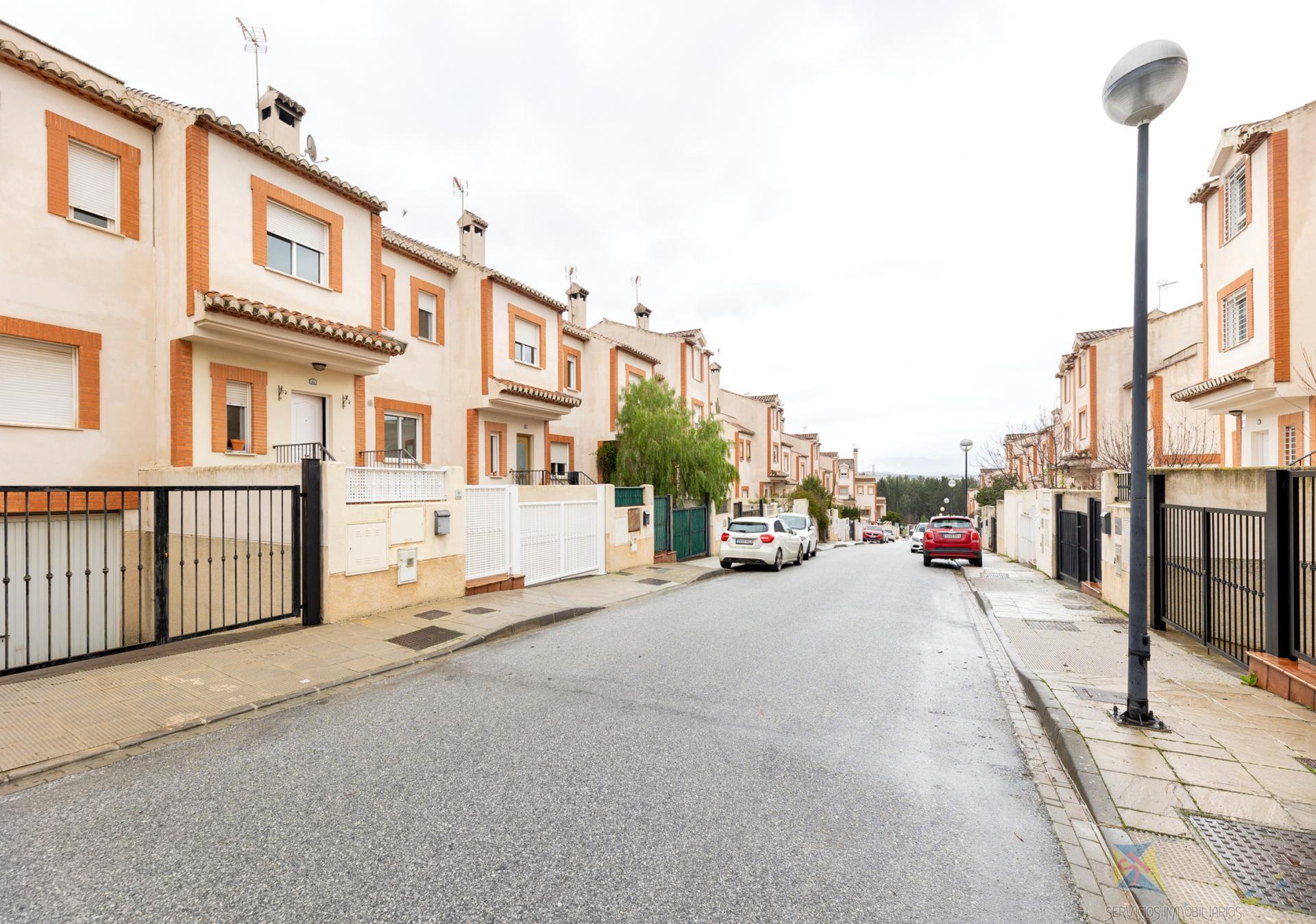 Venta de casa en Atarfe