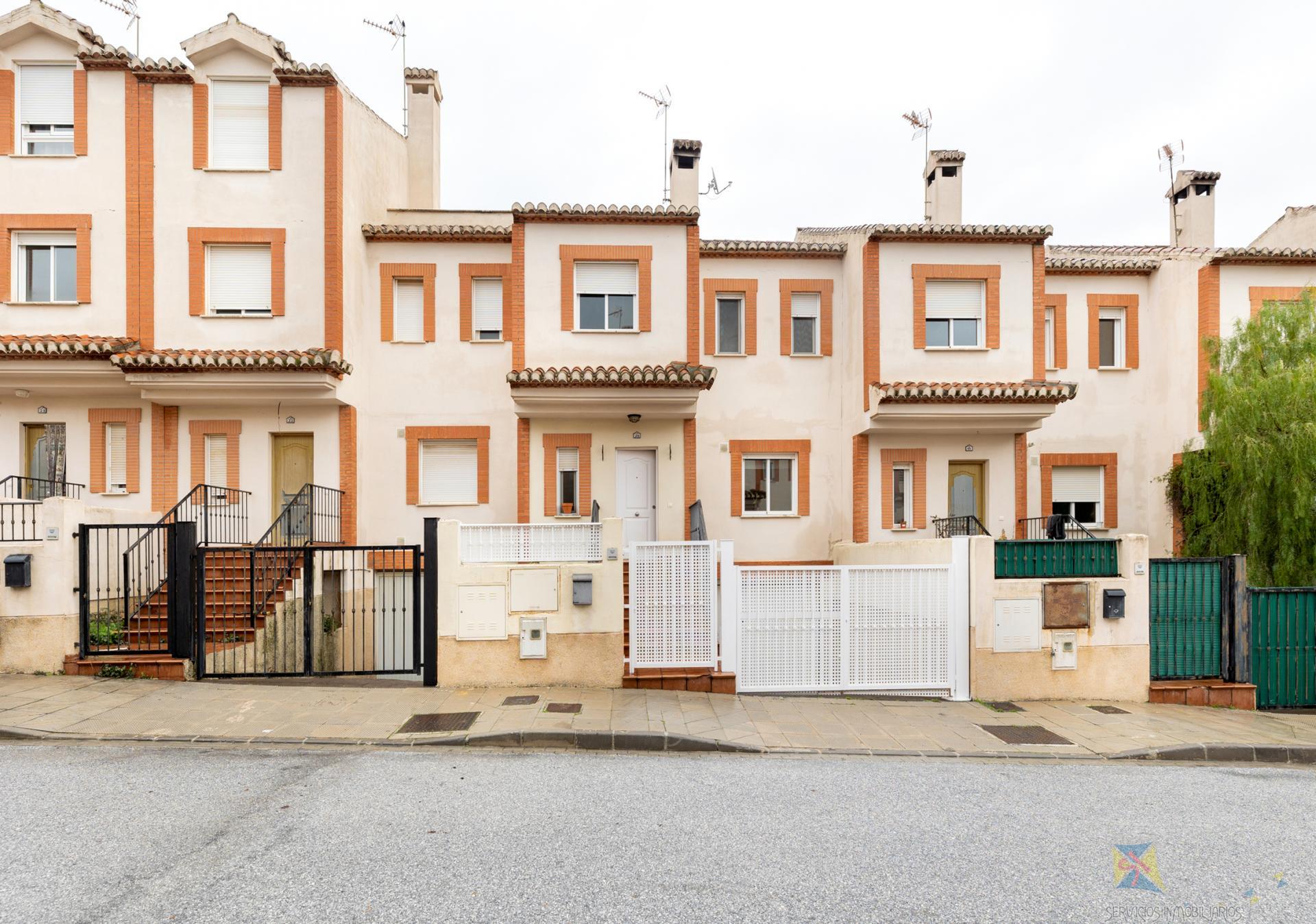 Venta de casa en Atarfe