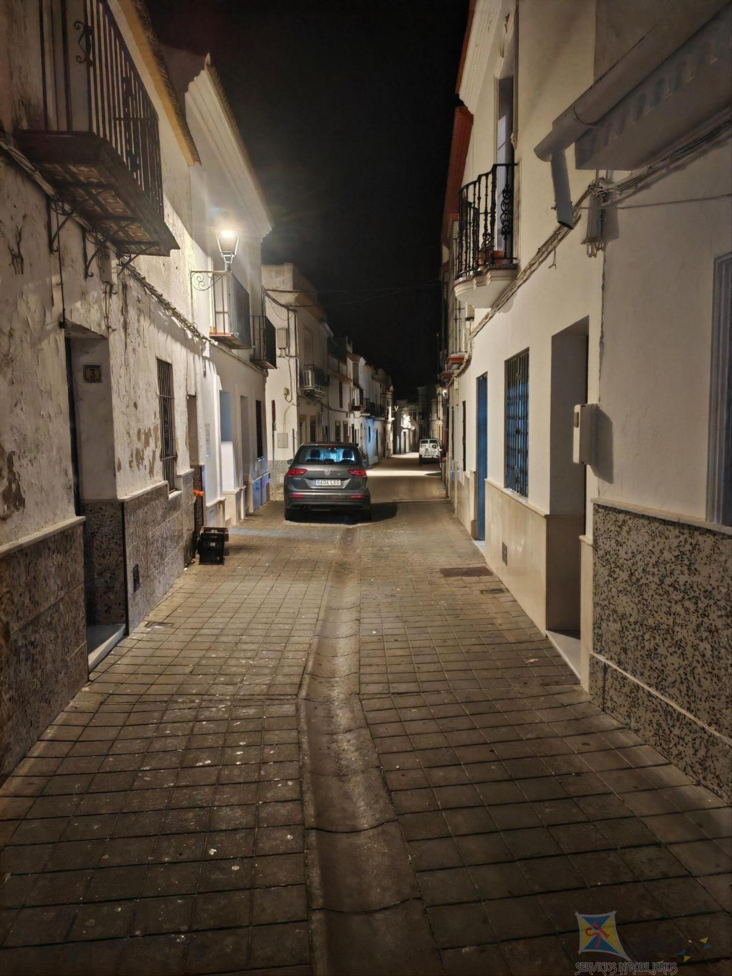 Venta de casa en Fuentes de Andalucia