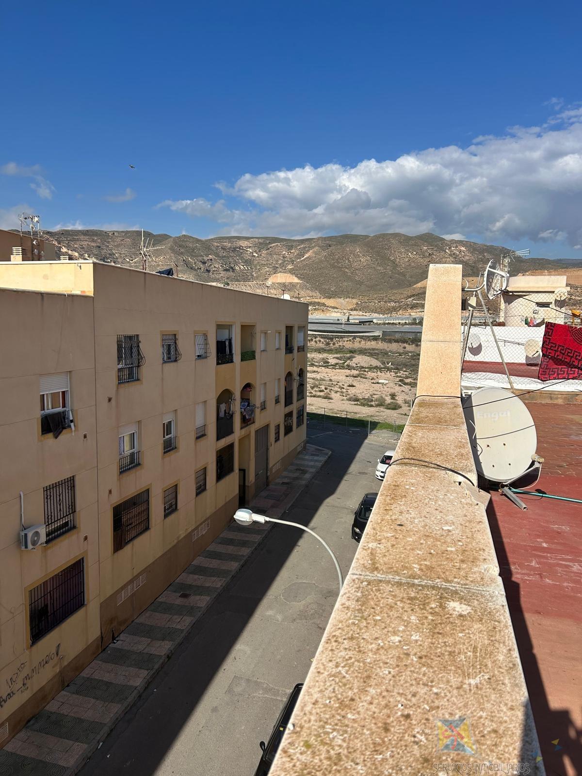 Venta de piso en Vícar