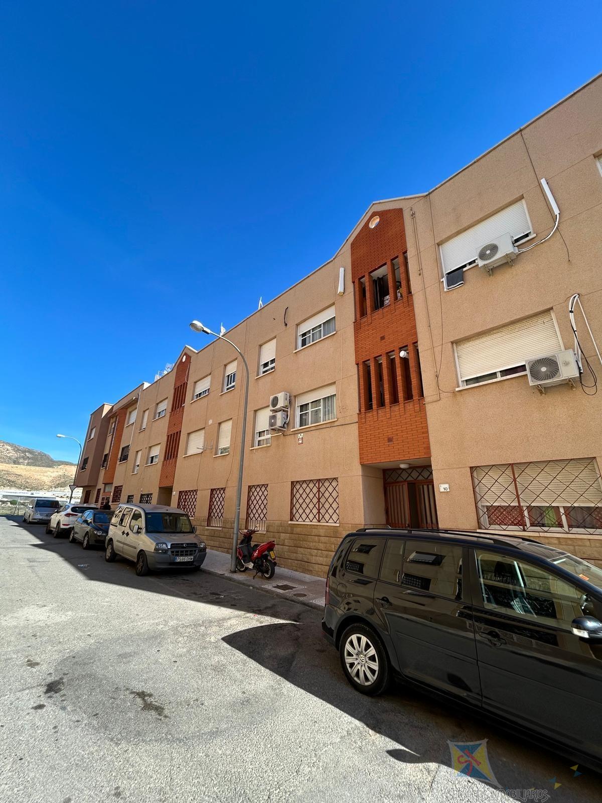 Venta de piso en Vícar