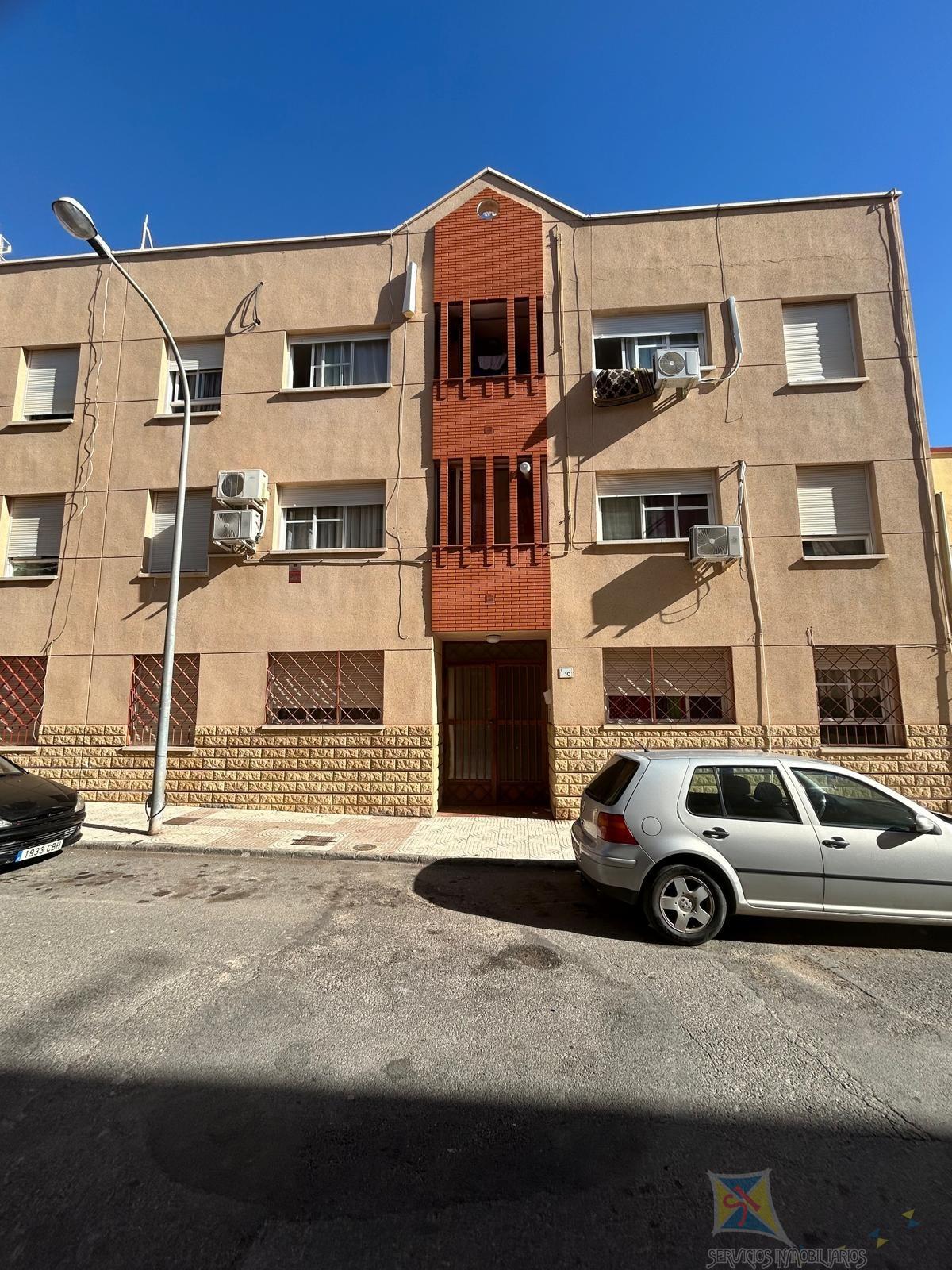 Venta de piso en Vícar