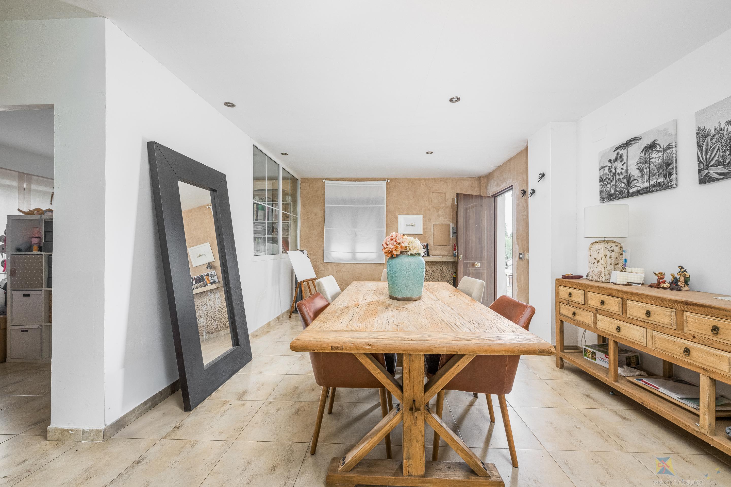 Venta de chalet en Carmona