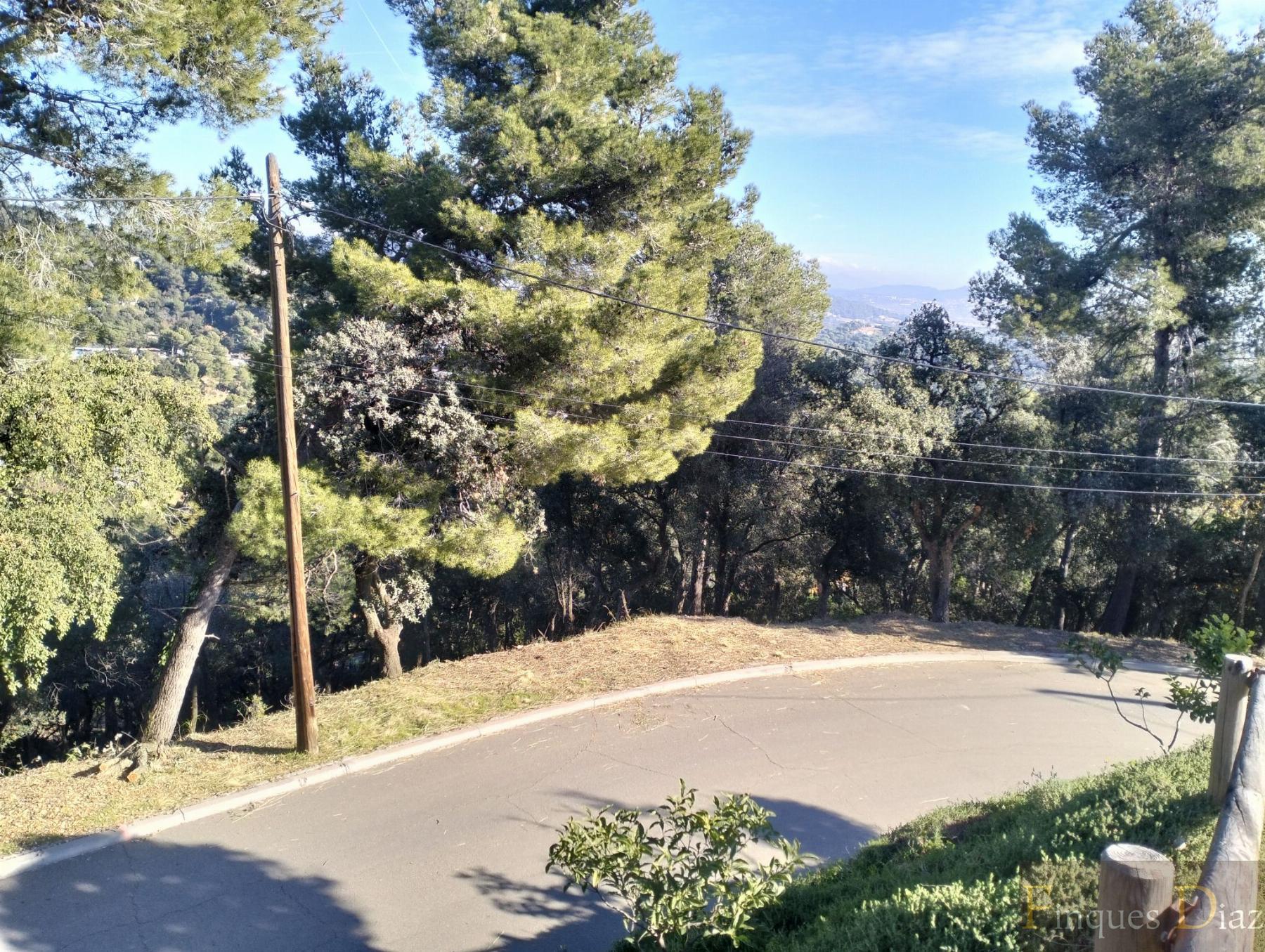 For sale of land in Palafolls