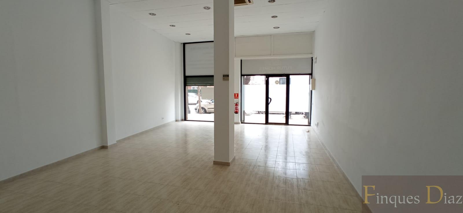 For rent of commercial in Palafolls