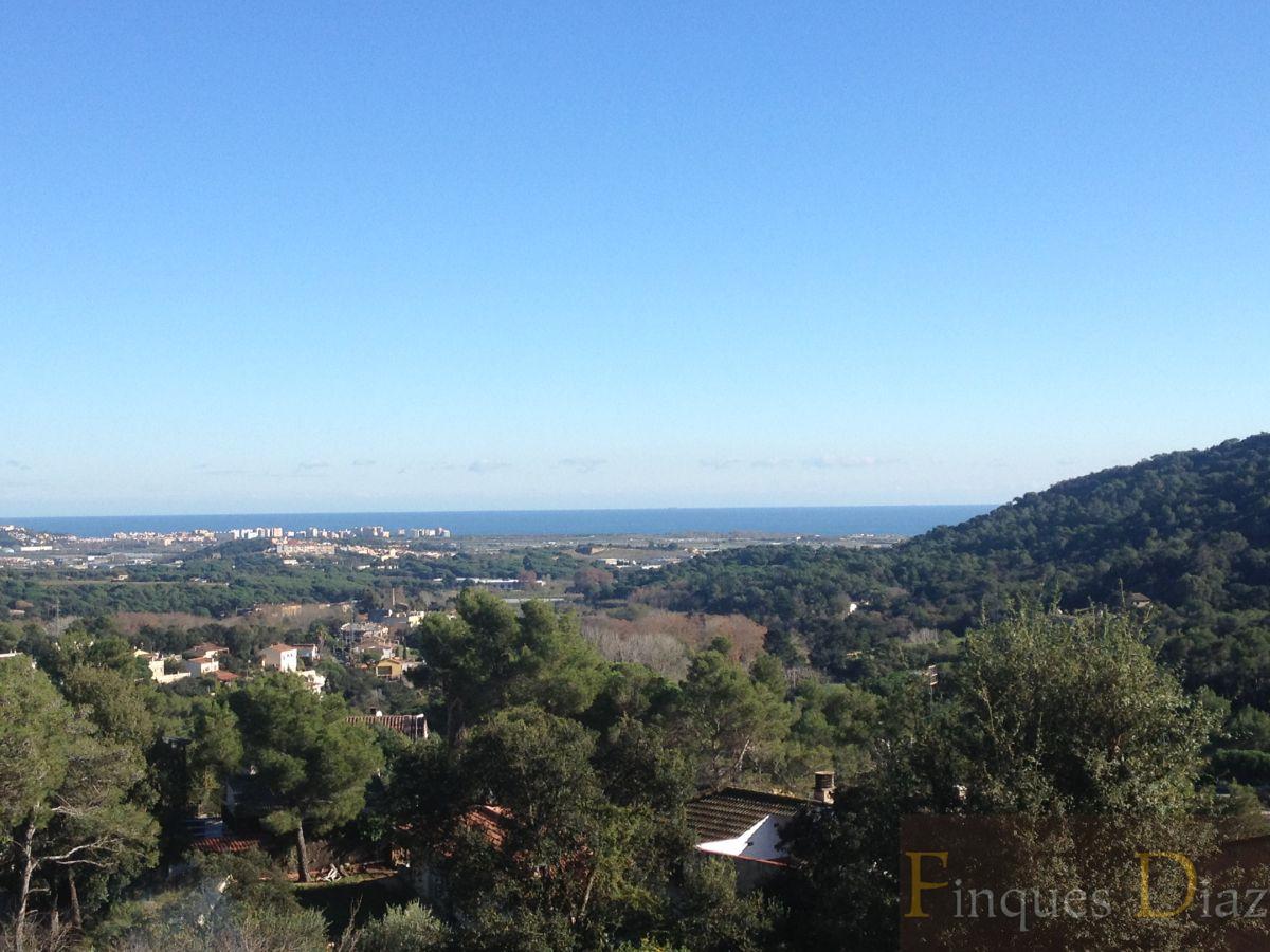 For sale of land in Palafolls