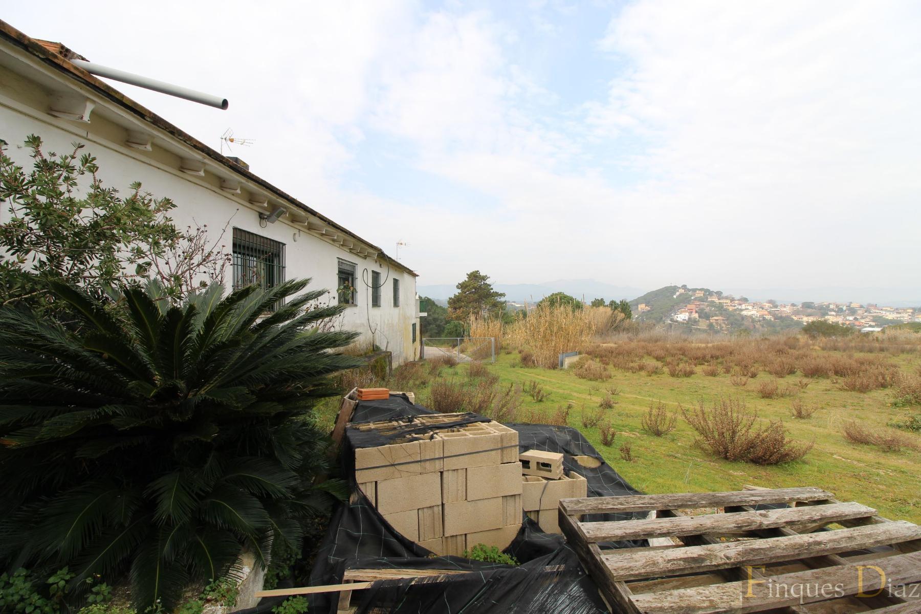 Venta de finca rústica en Palafolls