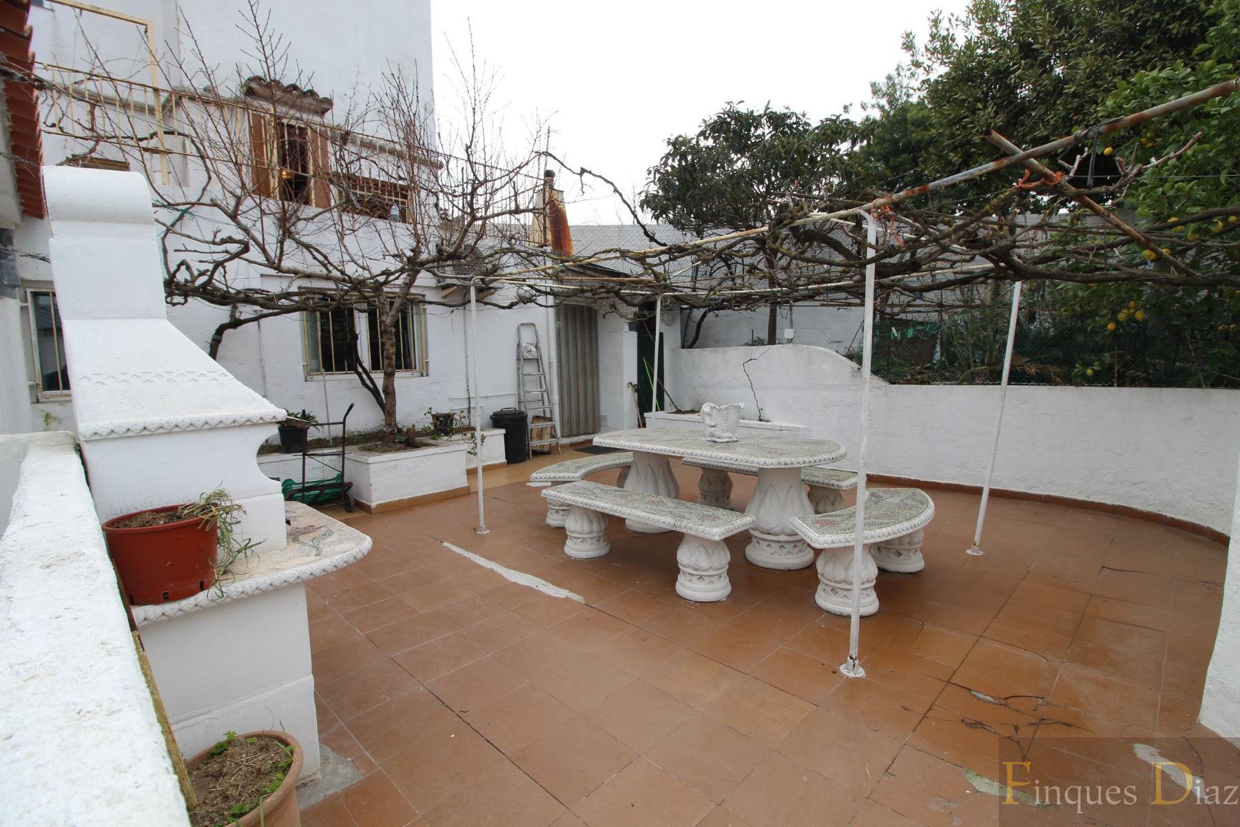 Venta de finca rústica en Palafolls