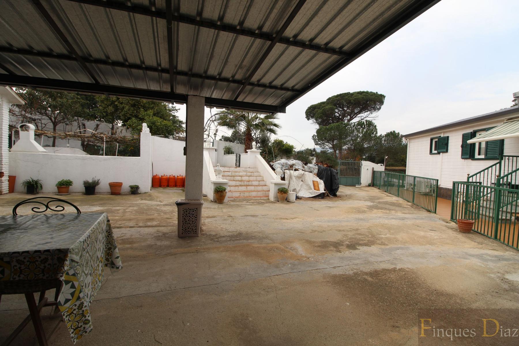 Venta de finca rústica en Palafolls