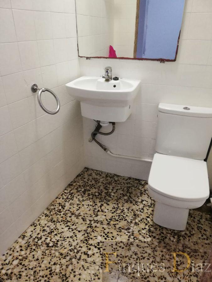Venta de local comercial en Pineda de Mar