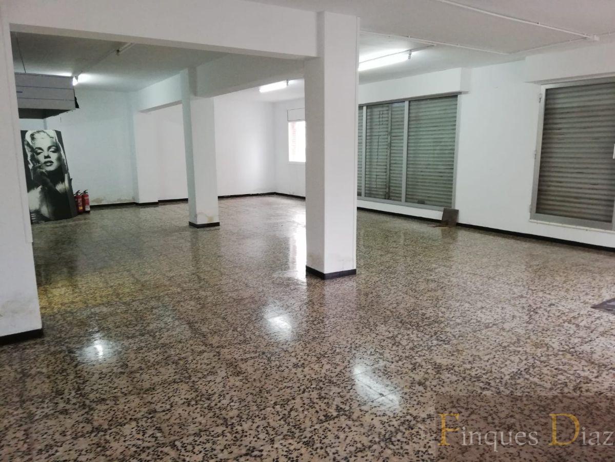 Venta de local comercial en Pineda de Mar