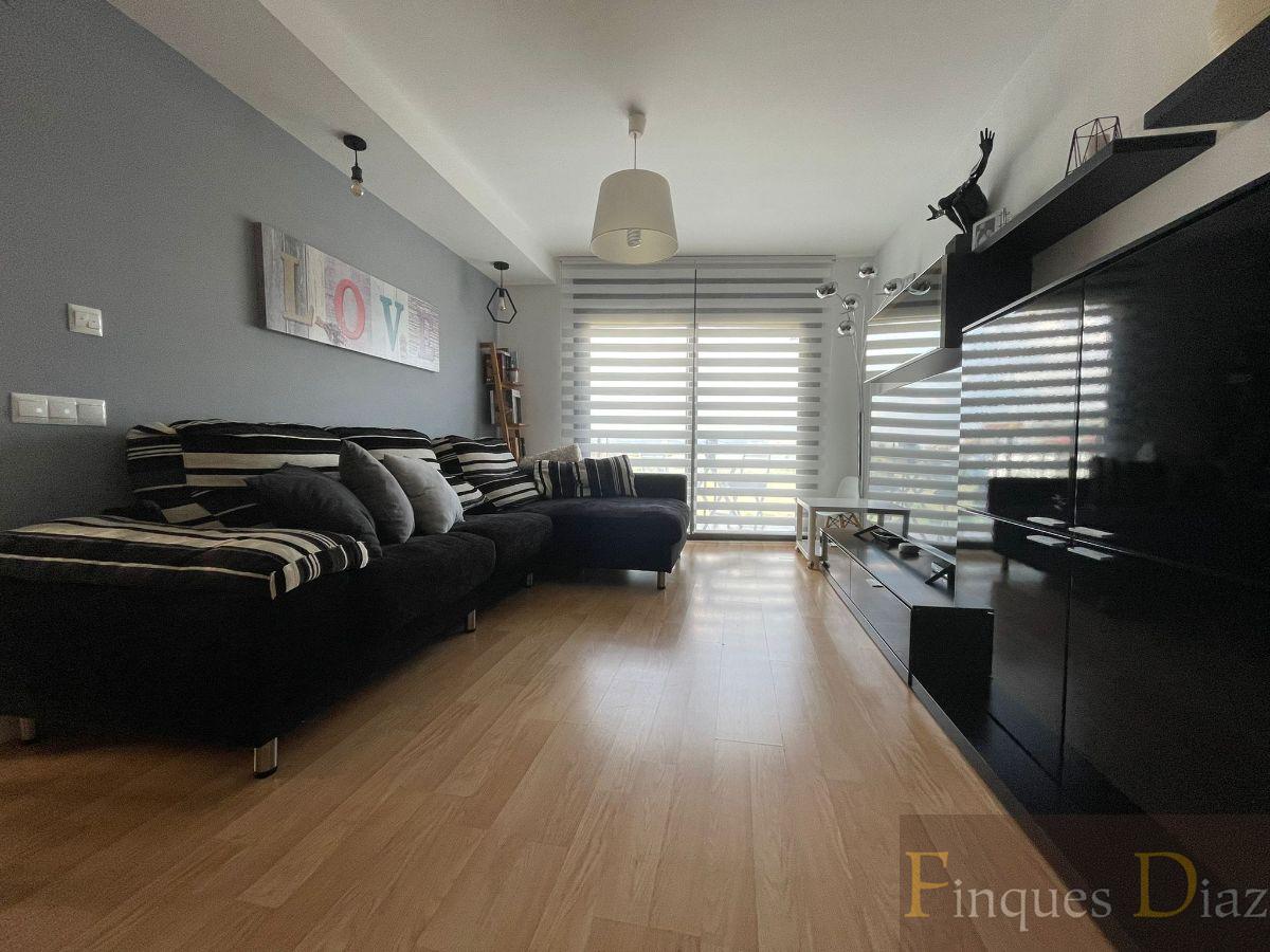 For sale of duplex in Palafolls