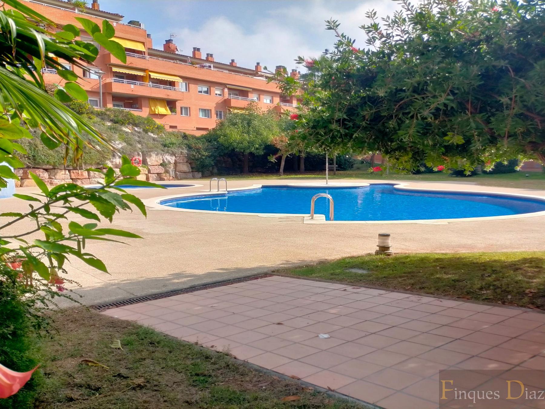 For sale of ground floor in Blanes