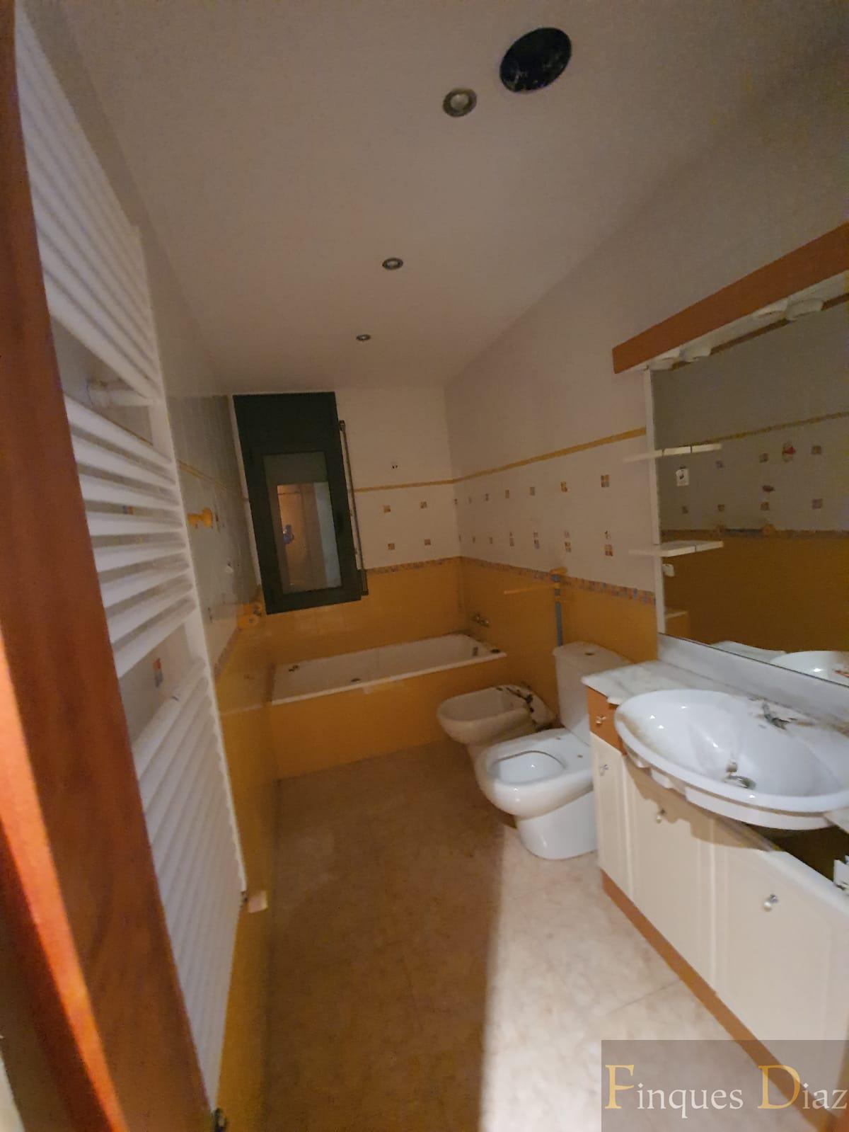For sale of house in Palafolls