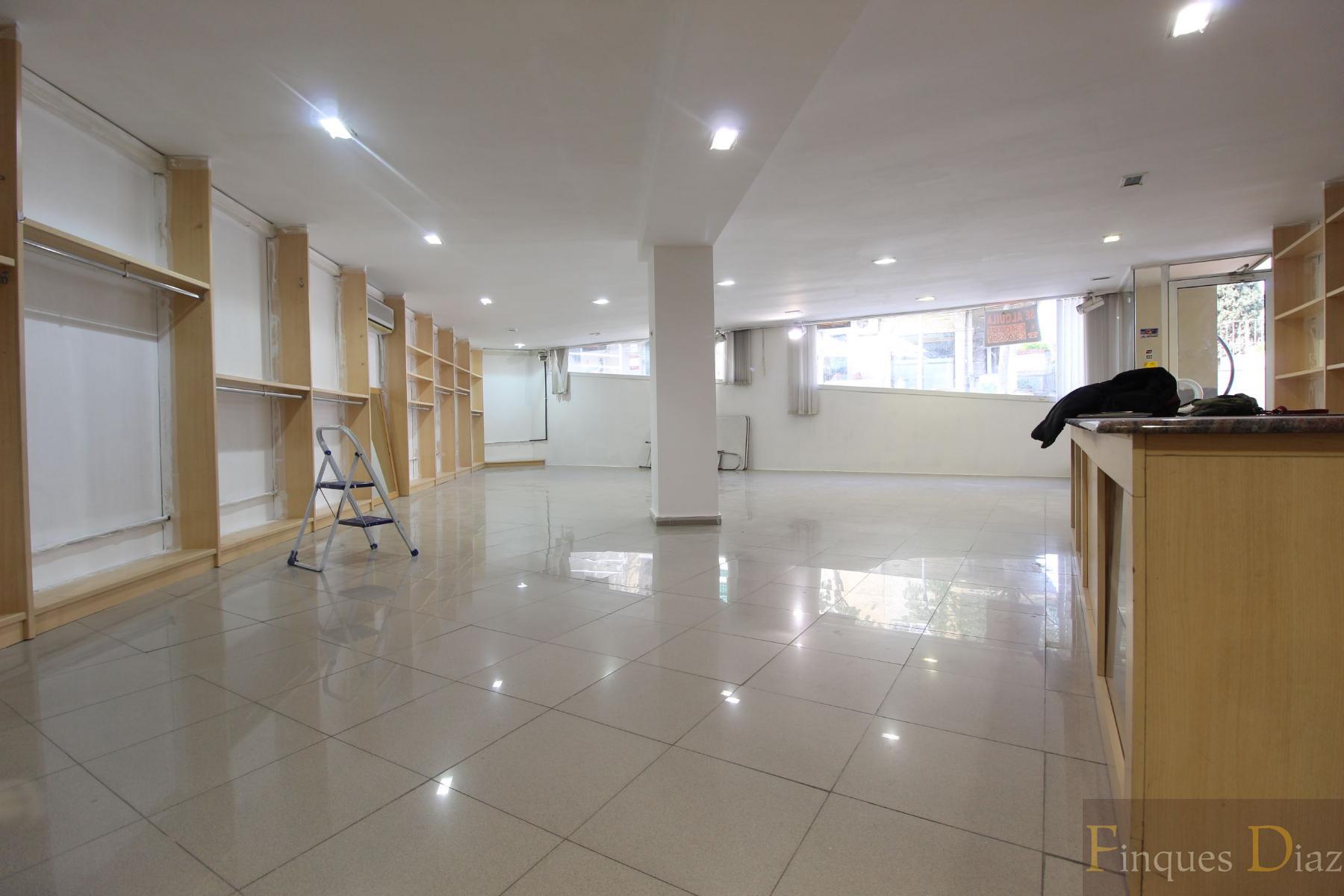 For rent of commercial in Tordera