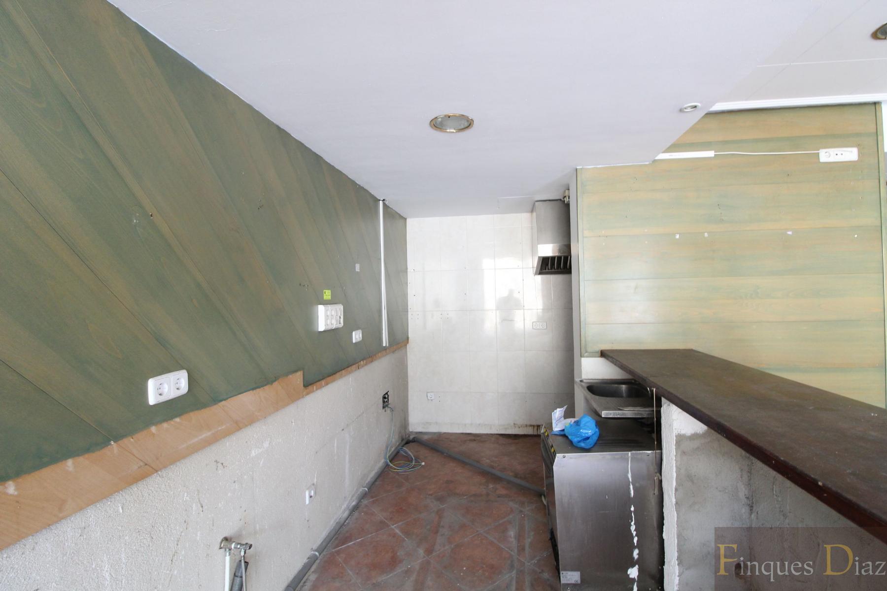 For sale of commercial in Palafolls