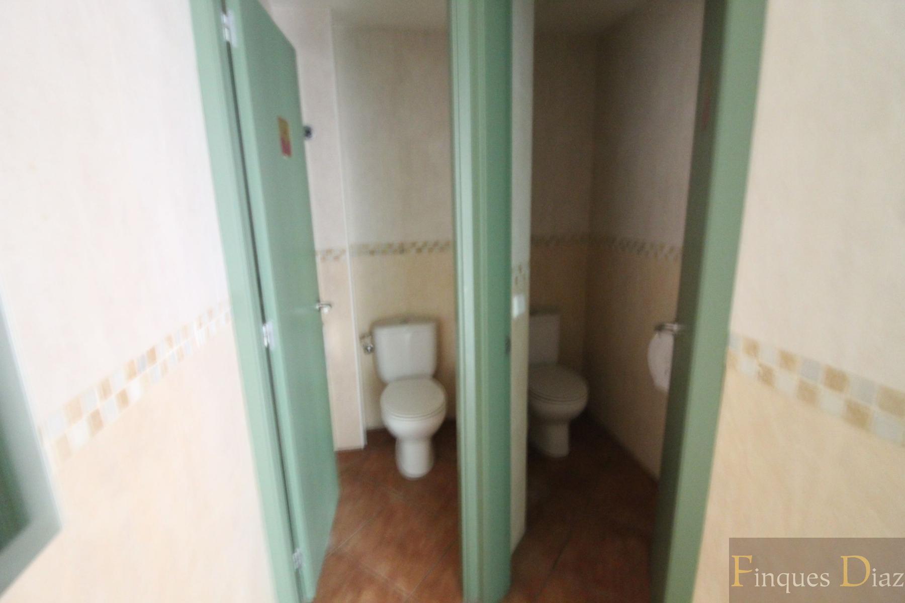 For sale of commercial in Palafolls