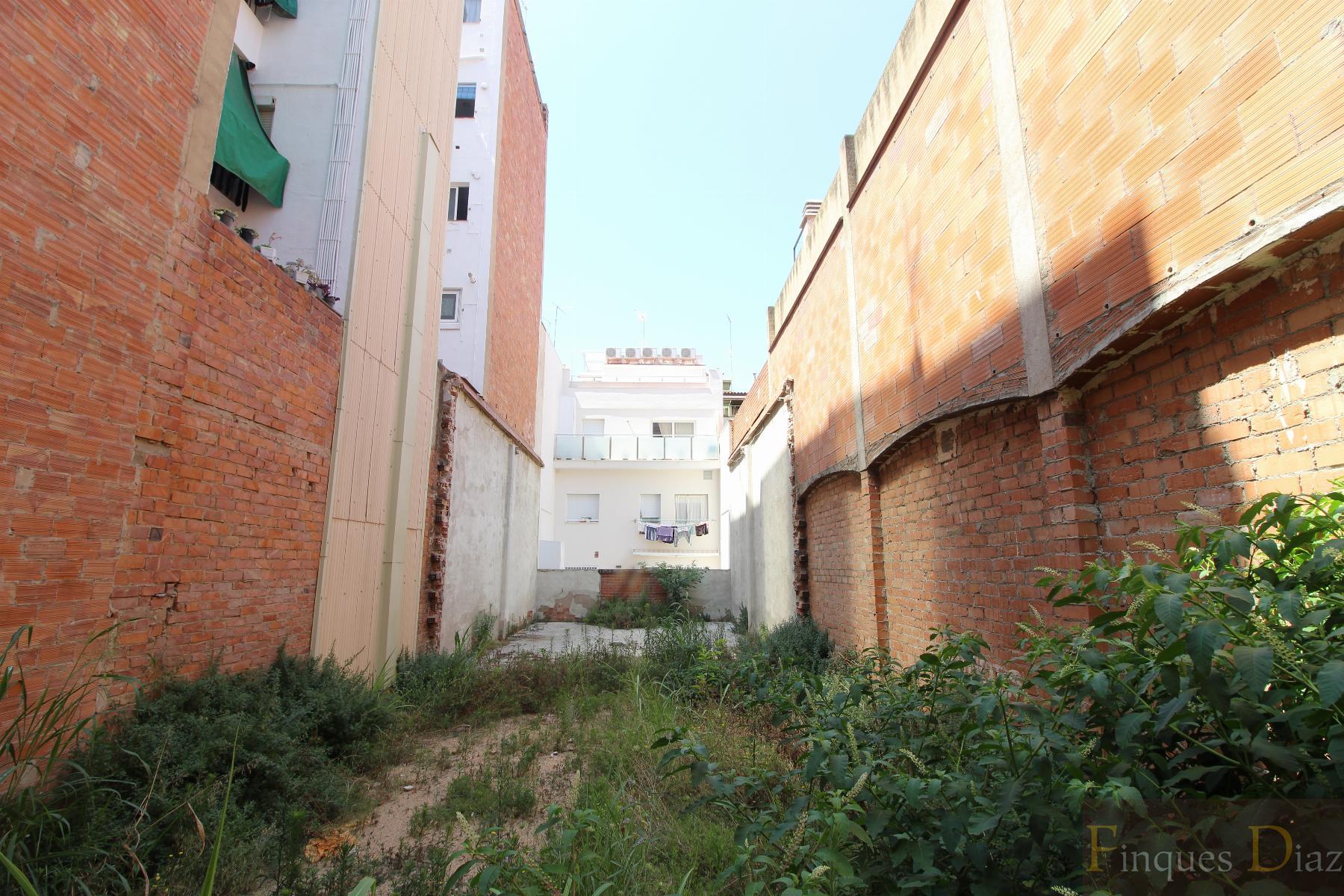 For sale of land in Blanes