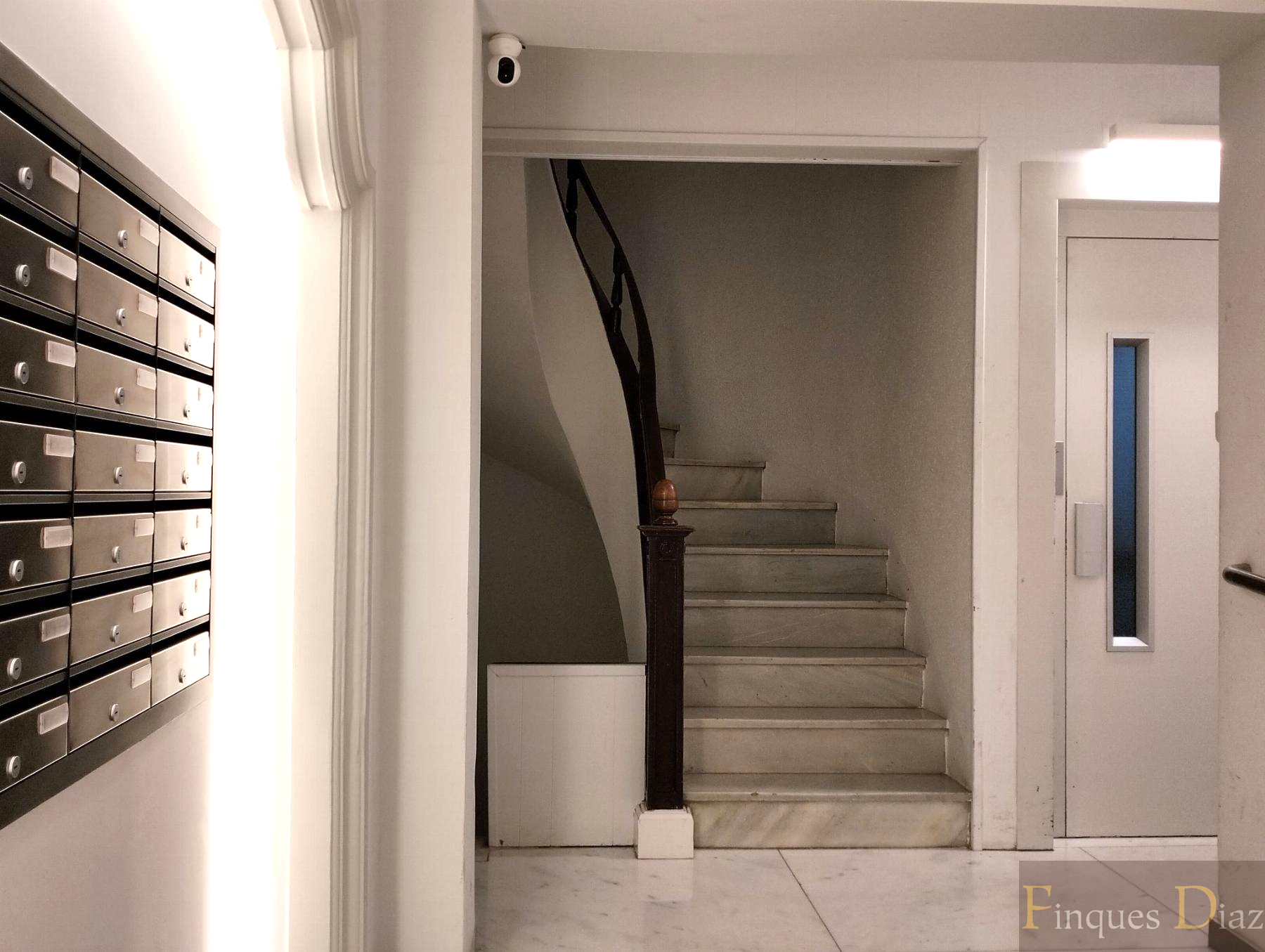 For sale of flat in Barcelona