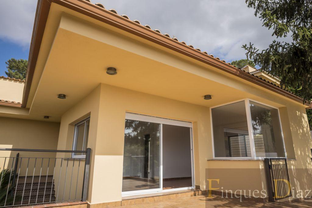 For sale of house in Maçanet de la Selva