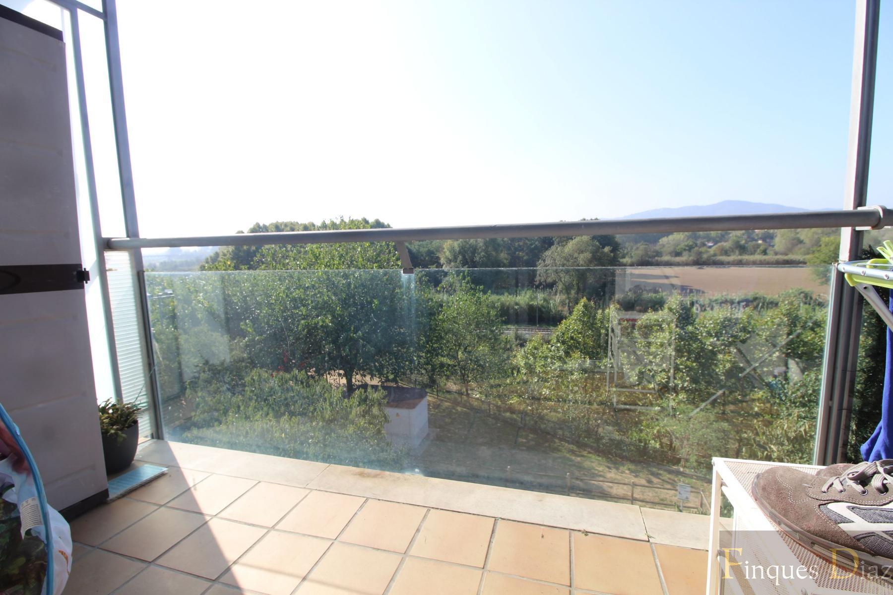 For sale of duplex in Tordera