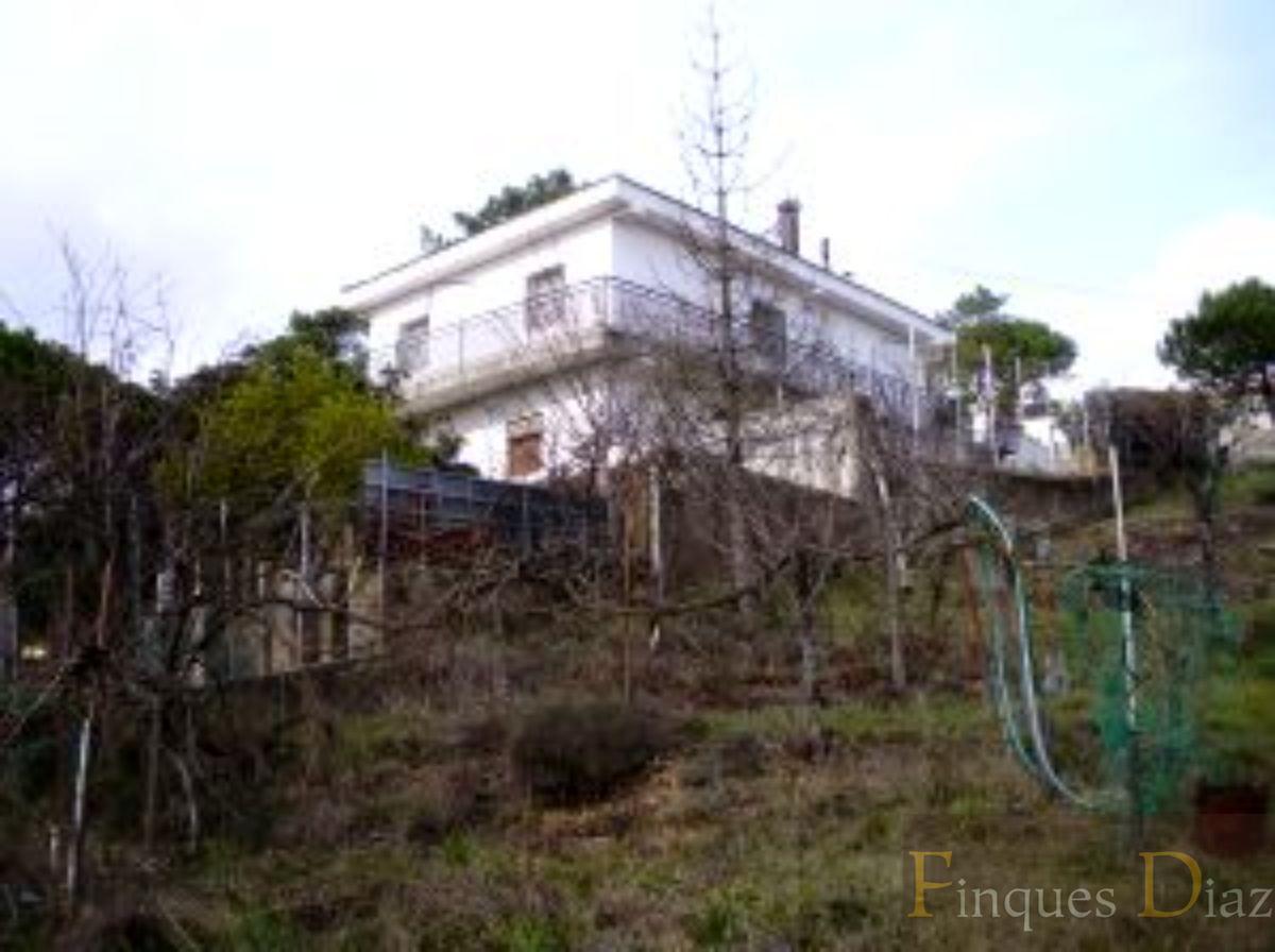 For sale of land in Maçanet de la Selva