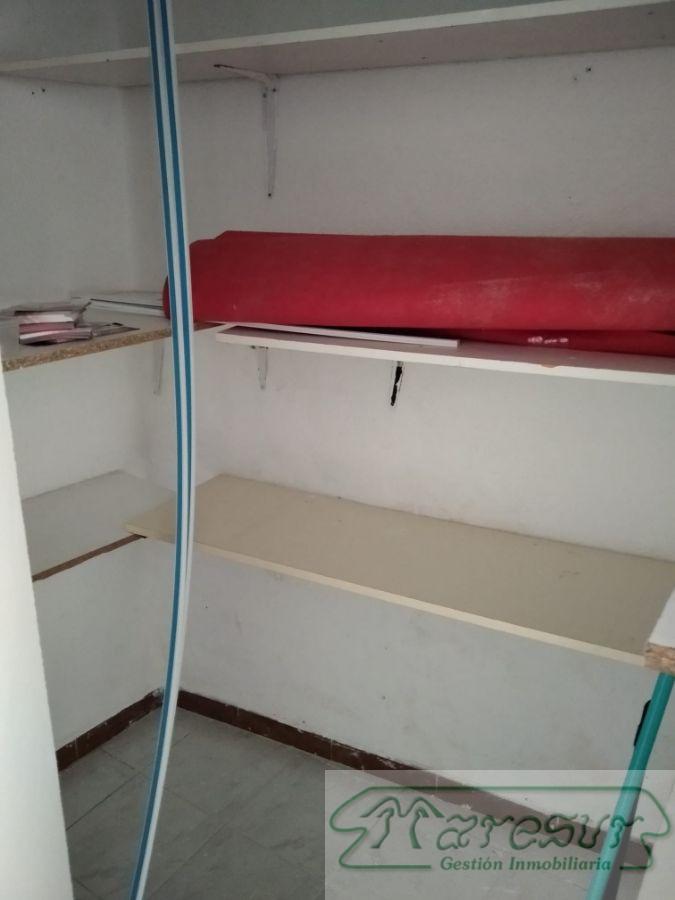 For rent of premises in San Fernando