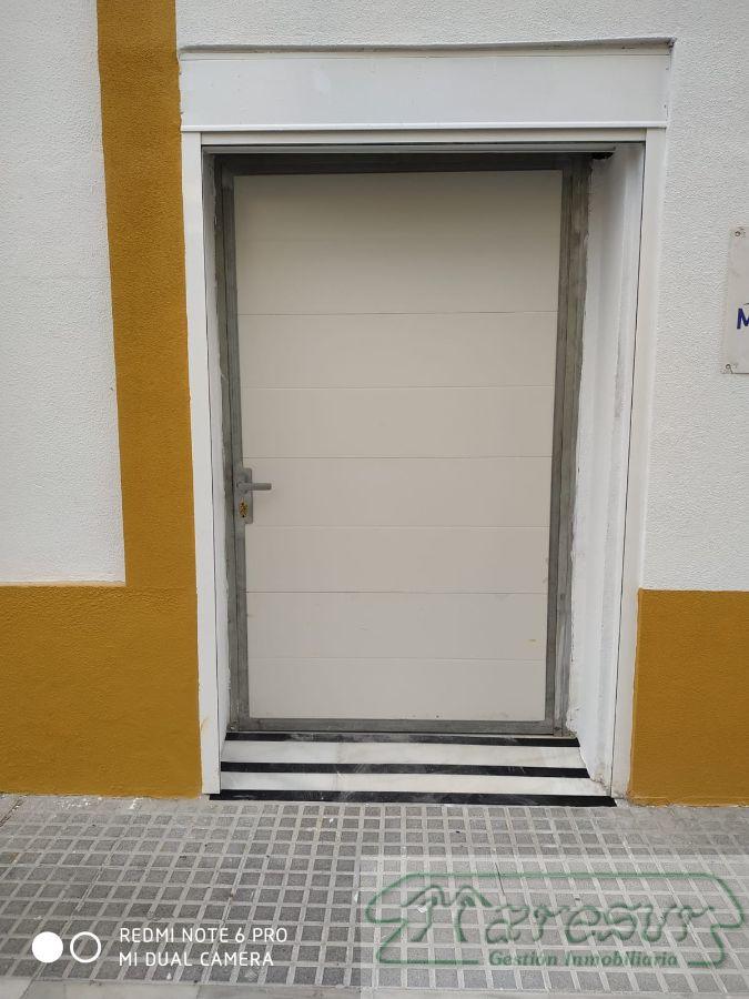 For rent of storage room in San Fernando