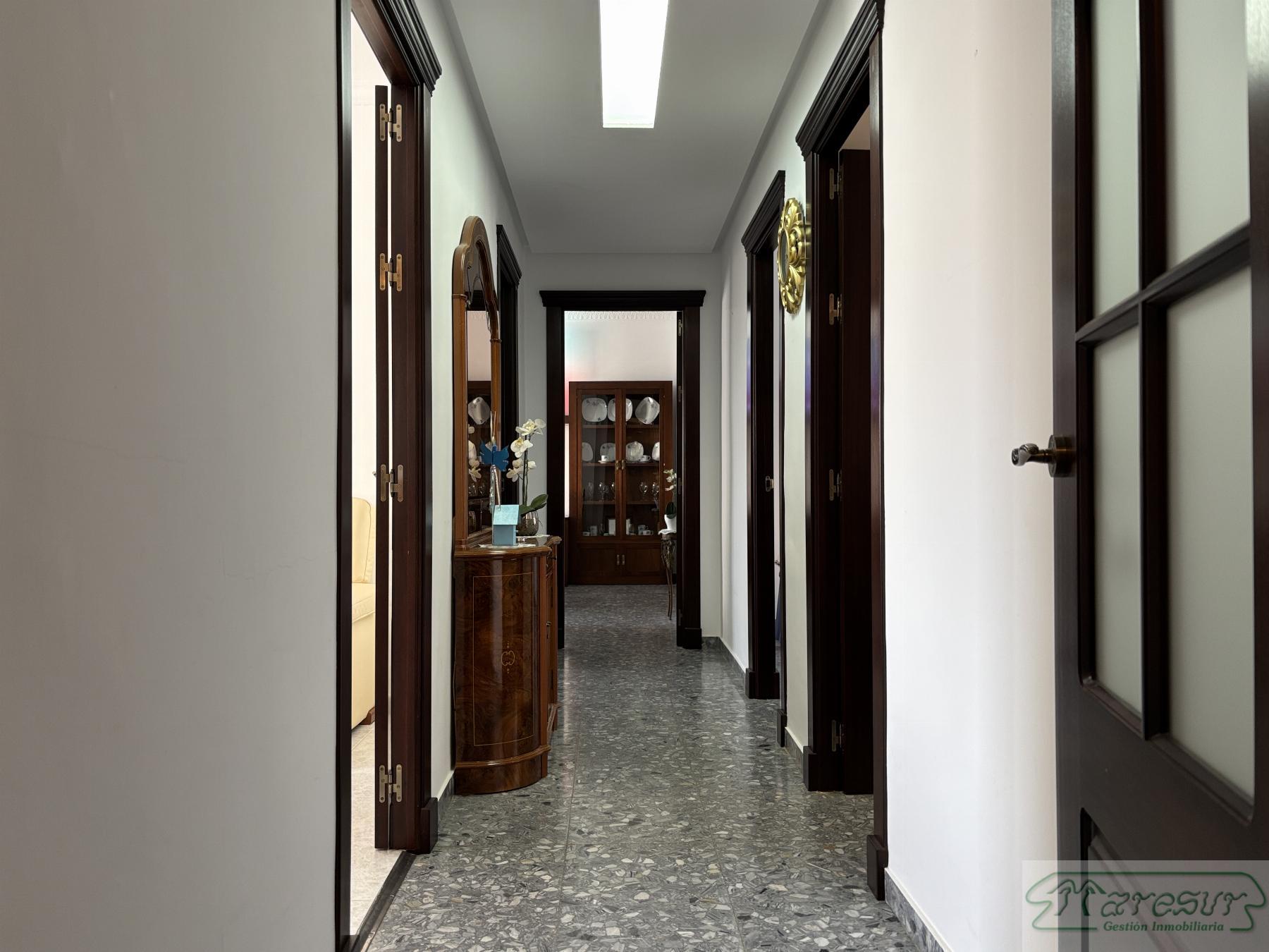 For sale of house in San Fernando