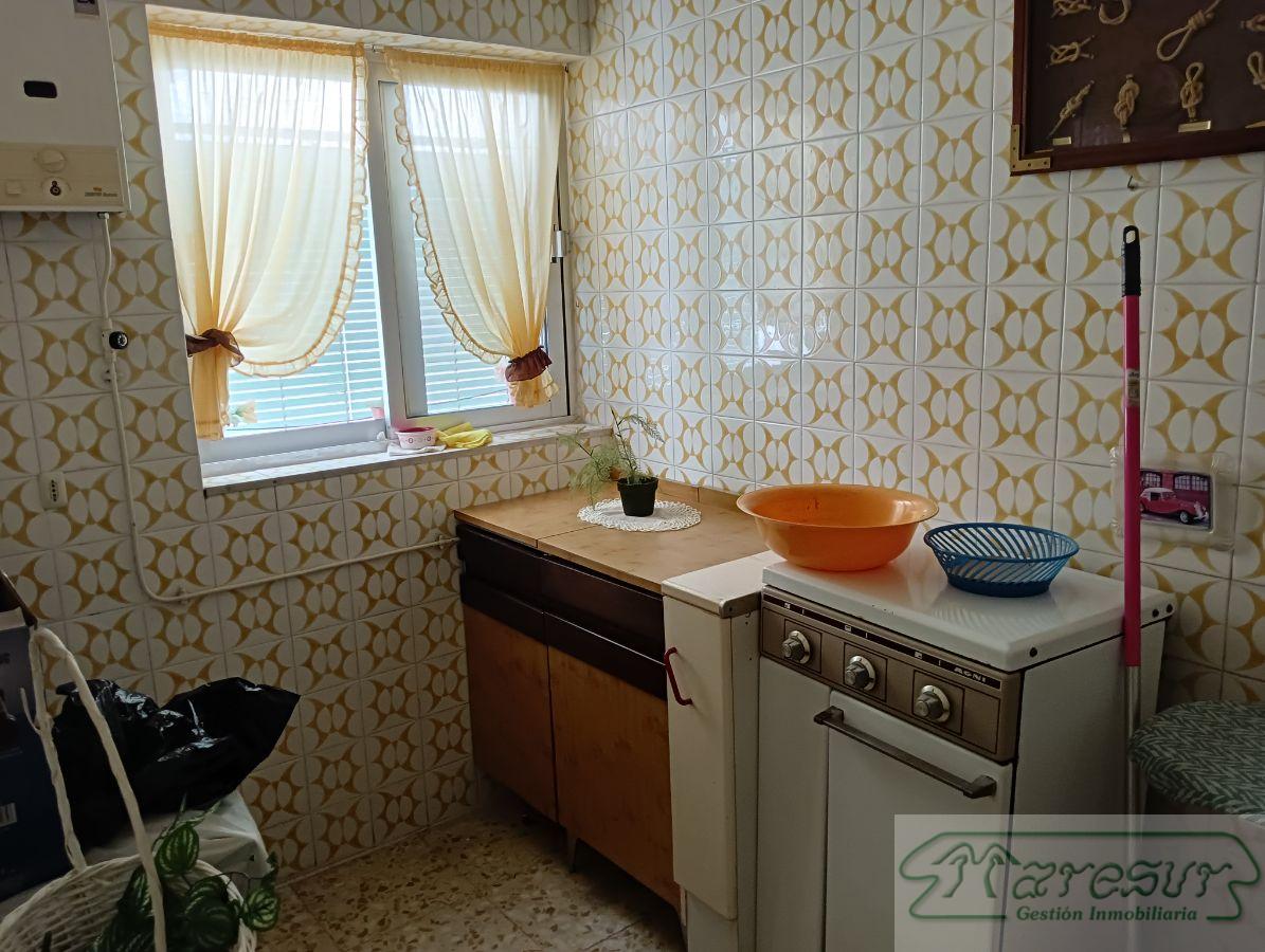For sale of house in San Fernando