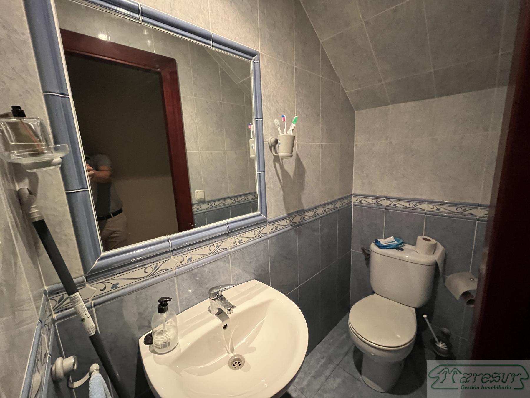 For sale of house in San Fernando