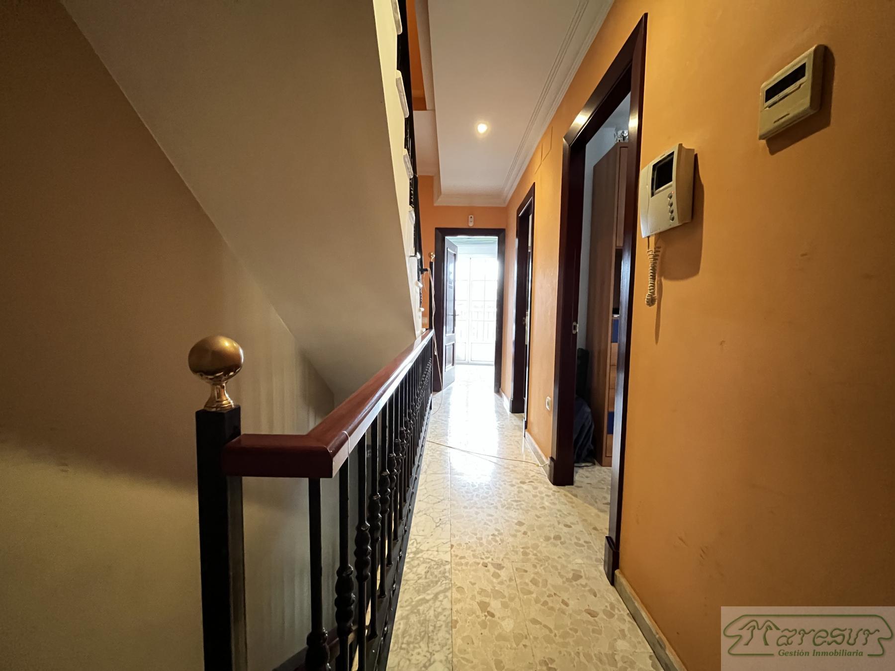 For sale of house in San Fernando