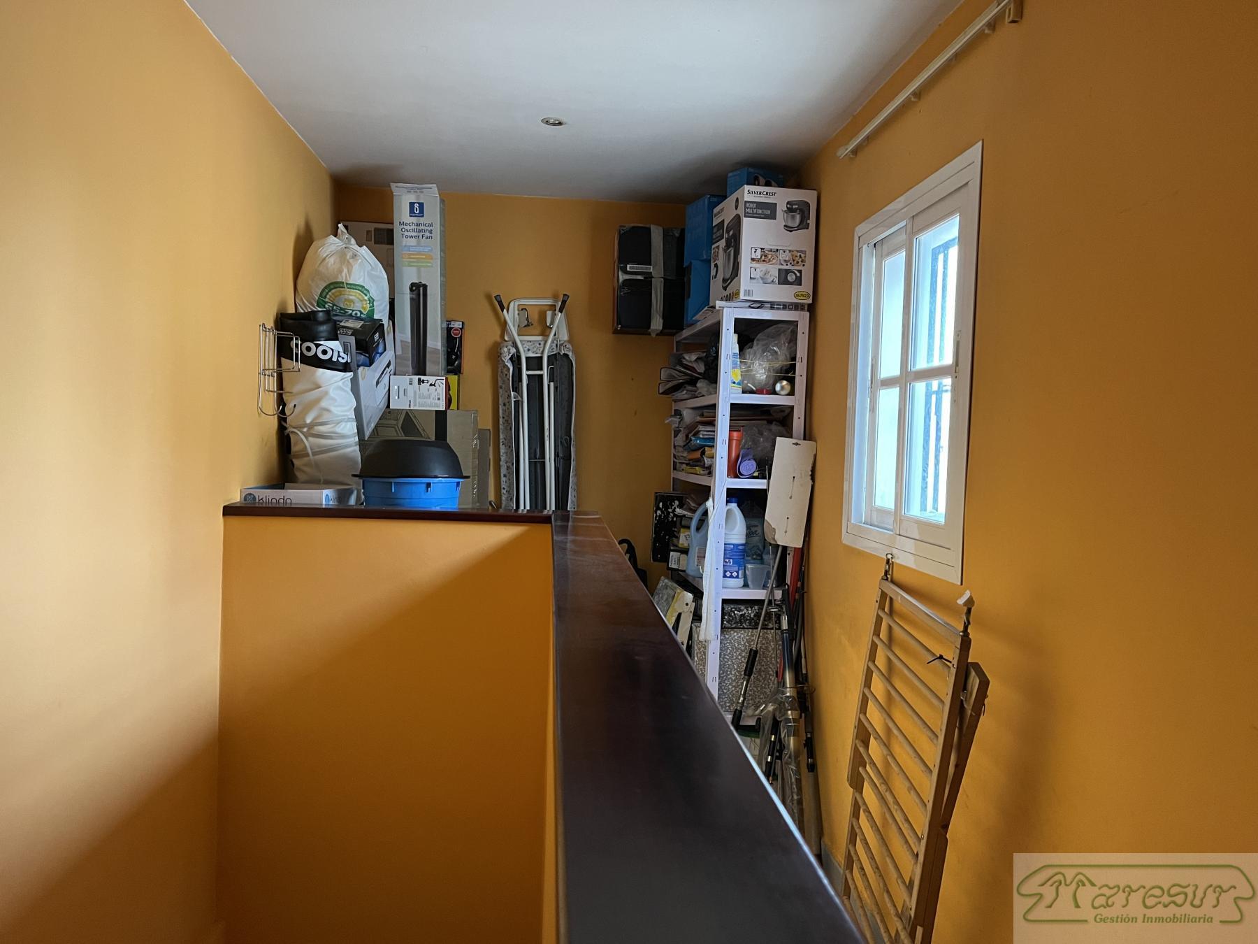 For sale of house in San Fernando