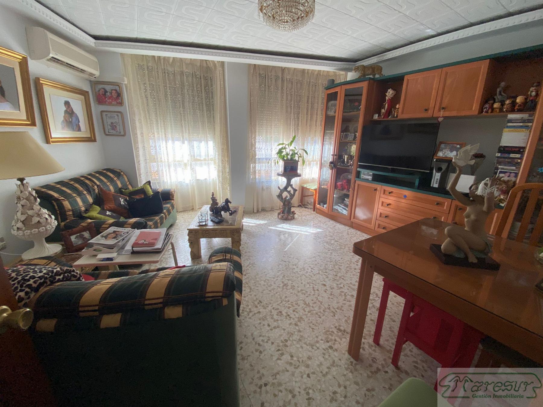 For sale of flat in San Fernando