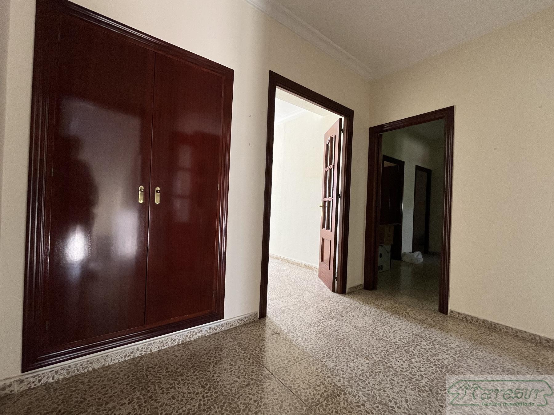 For sale of flat in San Fernando