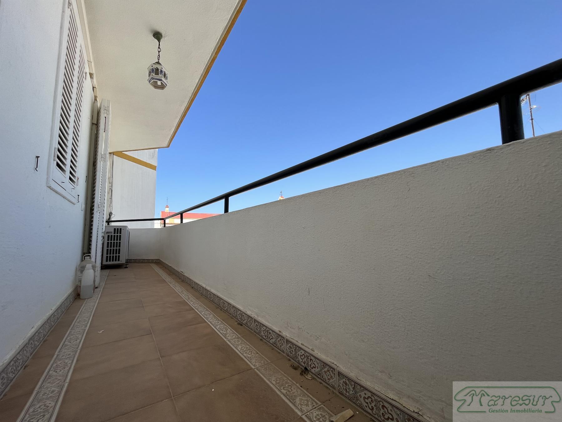 For sale of flat in San Fernando