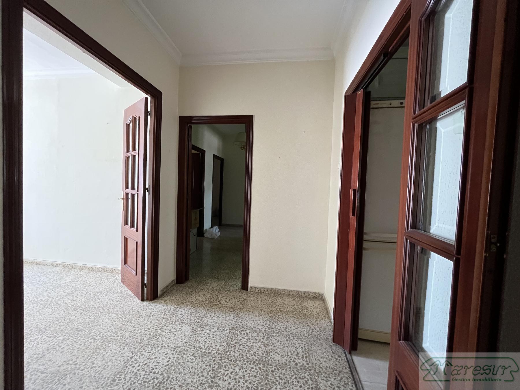 For sale of flat in San Fernando
