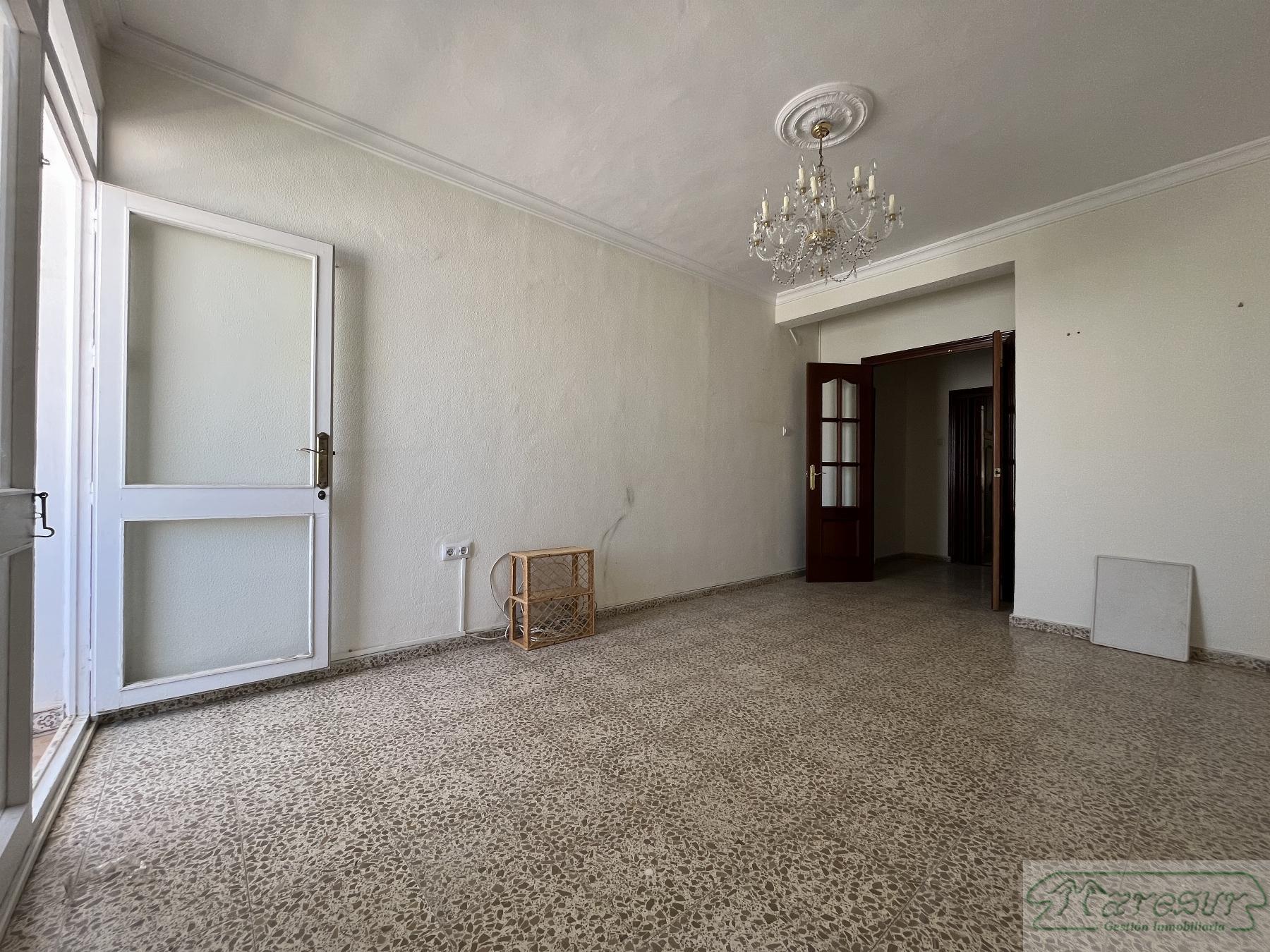 For sale of flat in San Fernando