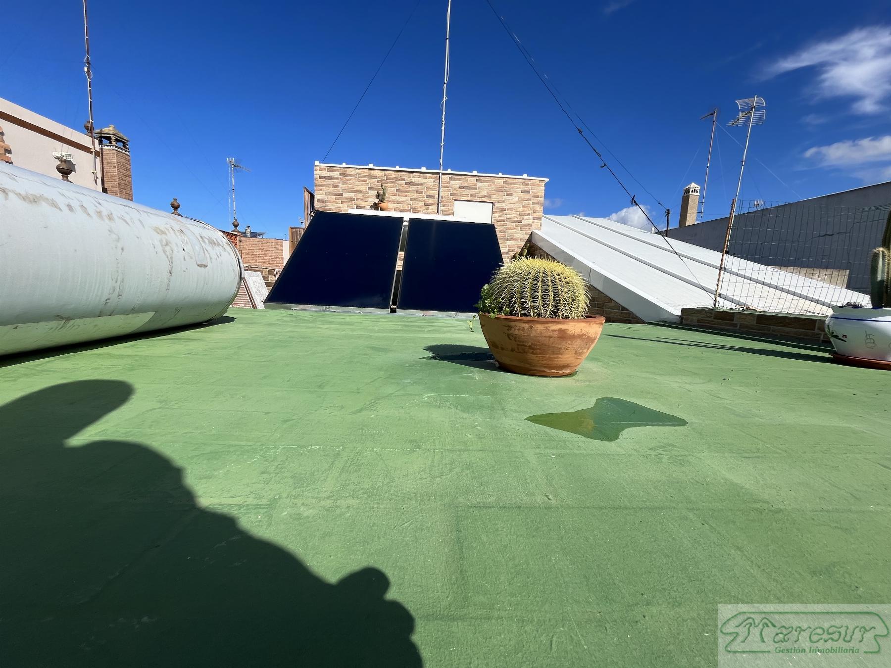 For sale of house in San Fernando