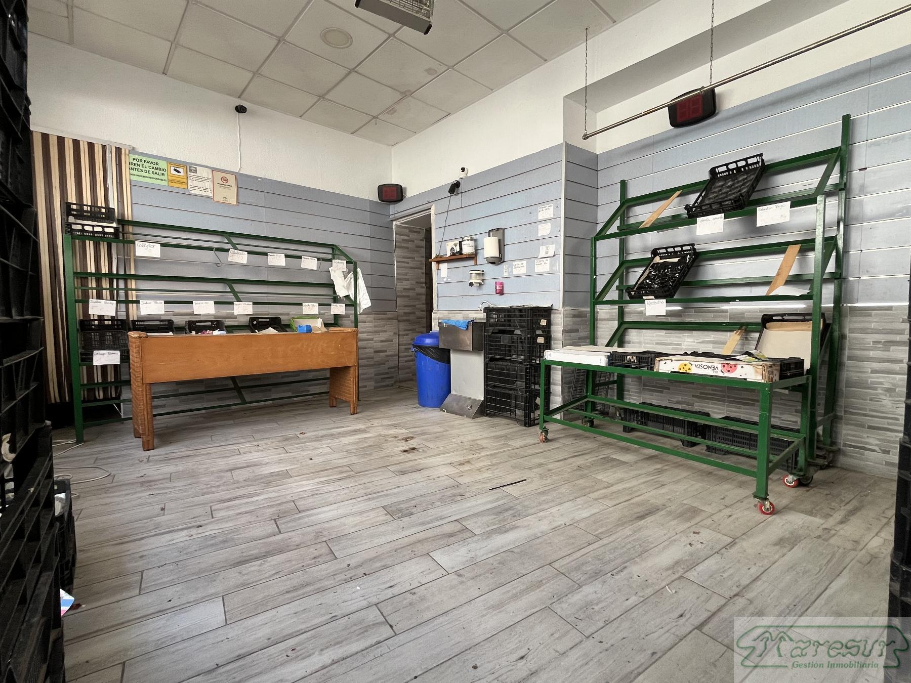 For rent of commercial in San Fernando
